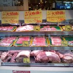 Tomiya - 肉のショーケース