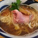 寿製麺よしかわ - 松本醤油仕様のキレと旨味が強い物です。