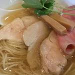 寿製麺よしかわ - 中華そばにはチャーシューが4種も！