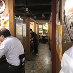 インドカレー＆アジアンダイニング居酒屋どんのば - 店内