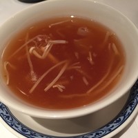 ホテルオークラ レストラン横浜 中国料理 桃源 - フカヒレスープ