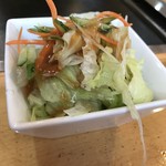 蔵人 - お好み焼きの前にサラダ… 