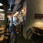 Italian Kitchen VANSAN - 店内2