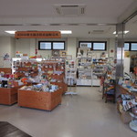 浜田市観光協会特産品販売所 - 土産物もいろいろ販売中