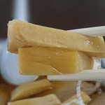 厚切りメンマ