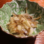 富小路 やま岸 - 蒸し物　たいらぎ貝　茸餡