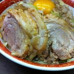 ラーメン二郎 横浜関内店 - 小ぶた（ぶた5枚）750円+汁無し80円。コールは野菜にんにくあぶら