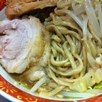 ラーメン二郎 横浜関内店 - 小ぶた（ぶた5枚）750円+汁無し80円。コールは野菜にんにくあぶら