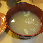 廻転寿司弁慶 - カキの味噌汁