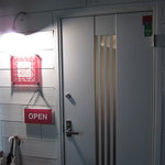 レンゲ - 一見カフェと見紛うような外観