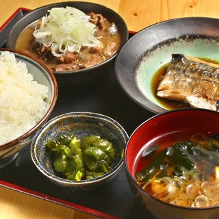 産地直送食材使用の沖縄料理も豊富◎ランチ限定定食もおすすめ