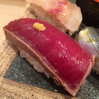鮨 山沖 - 鮪の漬け