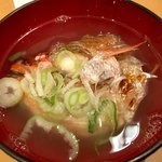 廻鮮寿司 塩釜港 - 頭が痛く丸ごと入った「のどぐろのお吸い物」♡