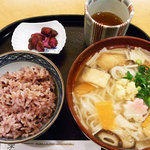 茶寮 帝塚山 季 - 黒もち米ごはんと稲庭うどん　1,050円（2011.04.02）