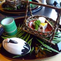 神戸たむら - 前菜　飾り物をとったとき