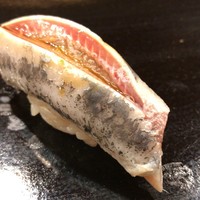 日本橋蛎殻町 すぎた - トップフォト 〆鰯の握り