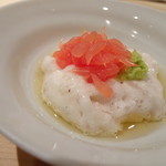 ぎおん 阪川 - ＊鯛の昆布〆・・「鯛」は淡白な味わいですが、とろろがタップリかかっていますので頂くと丁度いいですね。