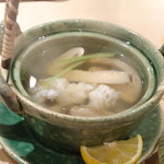 ぎおん 阪川 - ＊松茸は山口産だそうですが、タップリ入っています。 鱧のいいお出汁が出ていて美味しい。