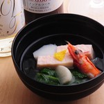 Nihon Ryouri Mamefuku - 足赤海老 真薯すまし碗
