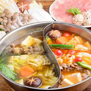 デートや宴会で人気のスープカレー鍋コース♪90分飲み放題付。