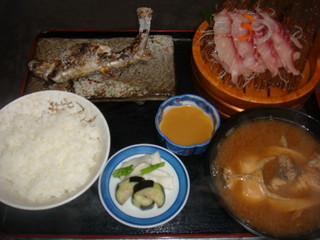 ゆうすげ - ゆうすげ定食　人気商品が一度に味わえます