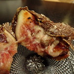 やまぐち - ＊無花果はキャラメリゼされ、中には「フォアグラ」が。白みそもいいアクセントに。