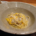 やまぐち - ◆冷たいパスタ：渡り蟹と菊の花のパスタ、トマトソースで。