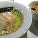 煮干し中華そば一燈 - 週替わりの純煮干しそば+牛スジカレー丼 1100円