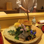 銀座 しのはら - 八寸：鰻 戻り鰹 松茸と青菜のおひたし 衣かつぎ 煮蛸 玉子しんじょ さつまいもの蜜煮 枝豆の紹興酒煮 蛸の柔らか煮 大徳麩 黄身寿司博多 衣被大徳寺納豆射込み1