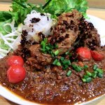 ロムアロイ - 「カノンチン　ナーン　ミヤオ（タイ風そうめんの　魚のほぐし身ソースがけ）」：上級者向け激辛！ 