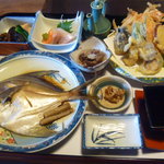 天の庵 - 庄屋御膳　1500円　【2011．2】