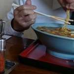 重慶 - サービス定食の①鶏肉辛子あんかけラーメンと半ライス