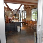 ソリッソ - あたたかみのある店内