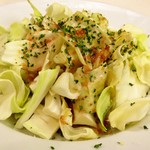 新鮮キャベツのアンチョビバター