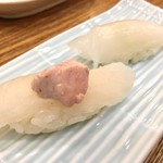 築地すし大 - カワハギと白イカ