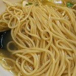 ラーメン 健やか - 特製塩ラーメンの麺