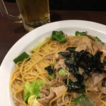 チロリン村 - ビールと焼きそば風スパゲティ