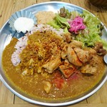 キチヤ - ジャークチキンスパイシーカレー