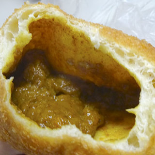 焼き立て100円パン工房_1