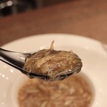 齋華 - フカヒレと毛蟹の煮込みとアクセントで赤酢