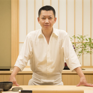 Harutaka Takahashi - A sushi seeker who innovates tradition