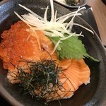 とれとれ市場 丼 - 生サーモンイクラ丼