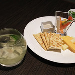 Lake Biwa Marriott Hotel Lounge - オリジナルカクテルと軽食