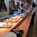 Resutoran Yuzunoki - キッチンはオープンキッチンで出来立ての美味しい料理が作られるので安心して食事できますよね。