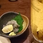 蕎麦見世のあみ - 生しらすと生ビール