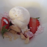 Two Oceans Restaurant - バニラアイスクリーム