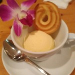 Magi Cafe Kona Style of Aloha! - 