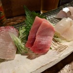 天史朗鮨 - お刺身盛り合わせ（カンパチ、マグロ、平目の昆布締め、サワラ）　サワラ　超激ウマ!!