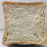 アミール - しあわせ食パンの断面