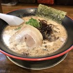 Juudai Me Tetsumen Fujisawa Ten - とんこつよ。脂なし言うの忘れた^_^;
                      麺リフトも忘れた。細麺ね。